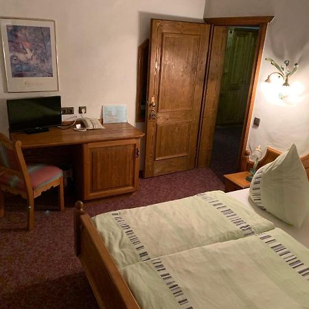 Hotel Haus Tiefenbach Бюланж Екстериор снимка