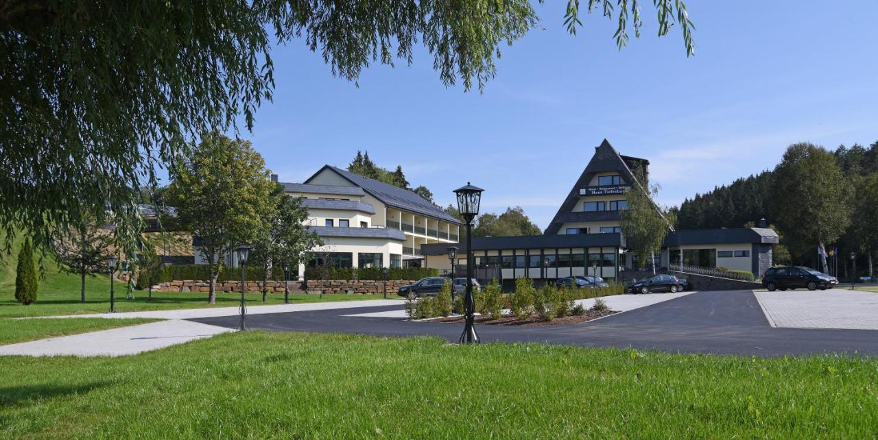 Hotel Haus Tiefenbach Бюланж Екстериор снимка